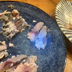 まるでデスゲーム!？アニサキスを探しながら食べる鯖。