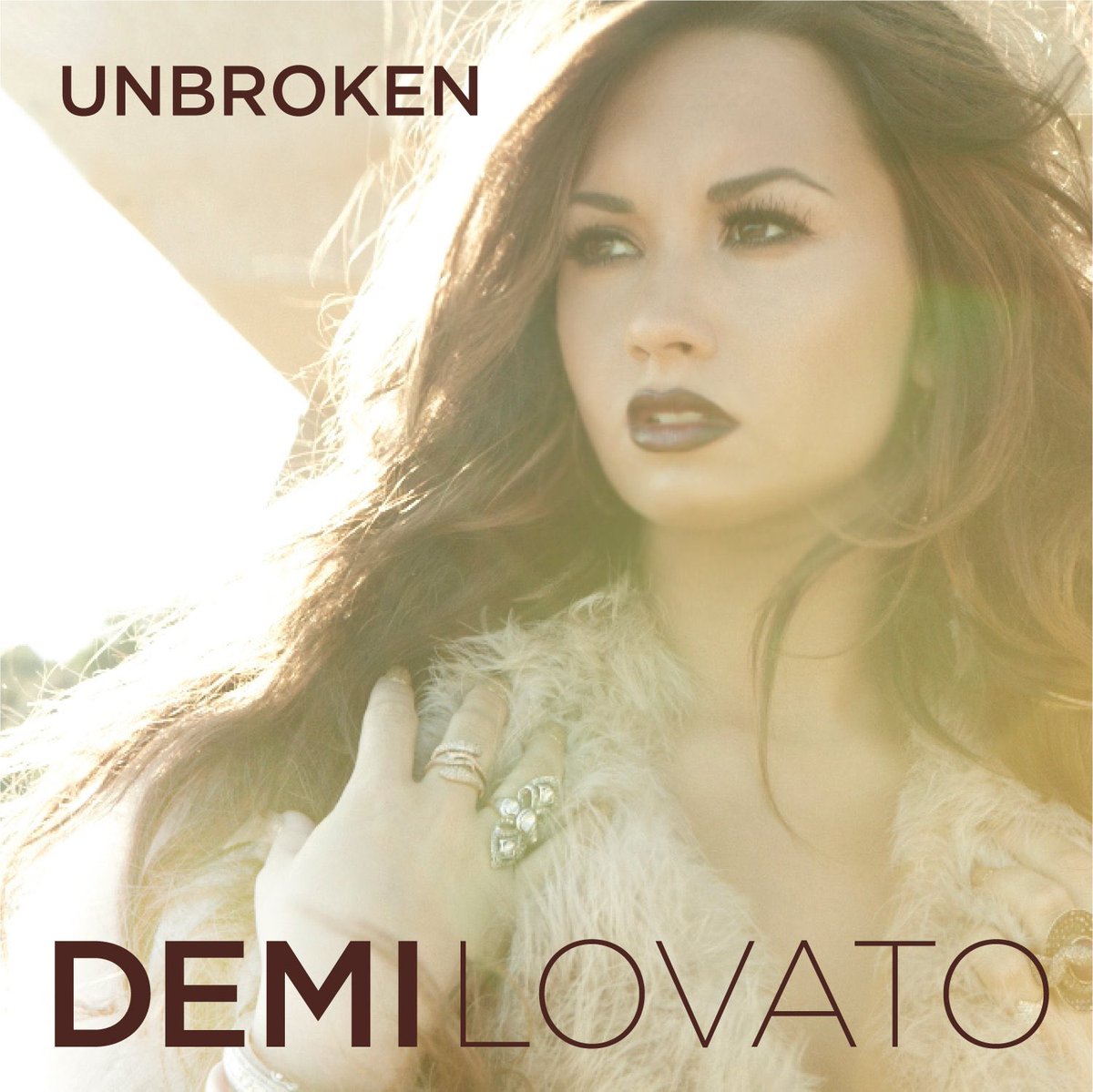 comfortlovatos's tweet photo. what are the first lyrics that come to your mind when you see this cover? https://t.co/QA7sYuhmAR