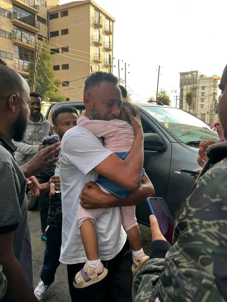 ራስ መኮንን tweet media