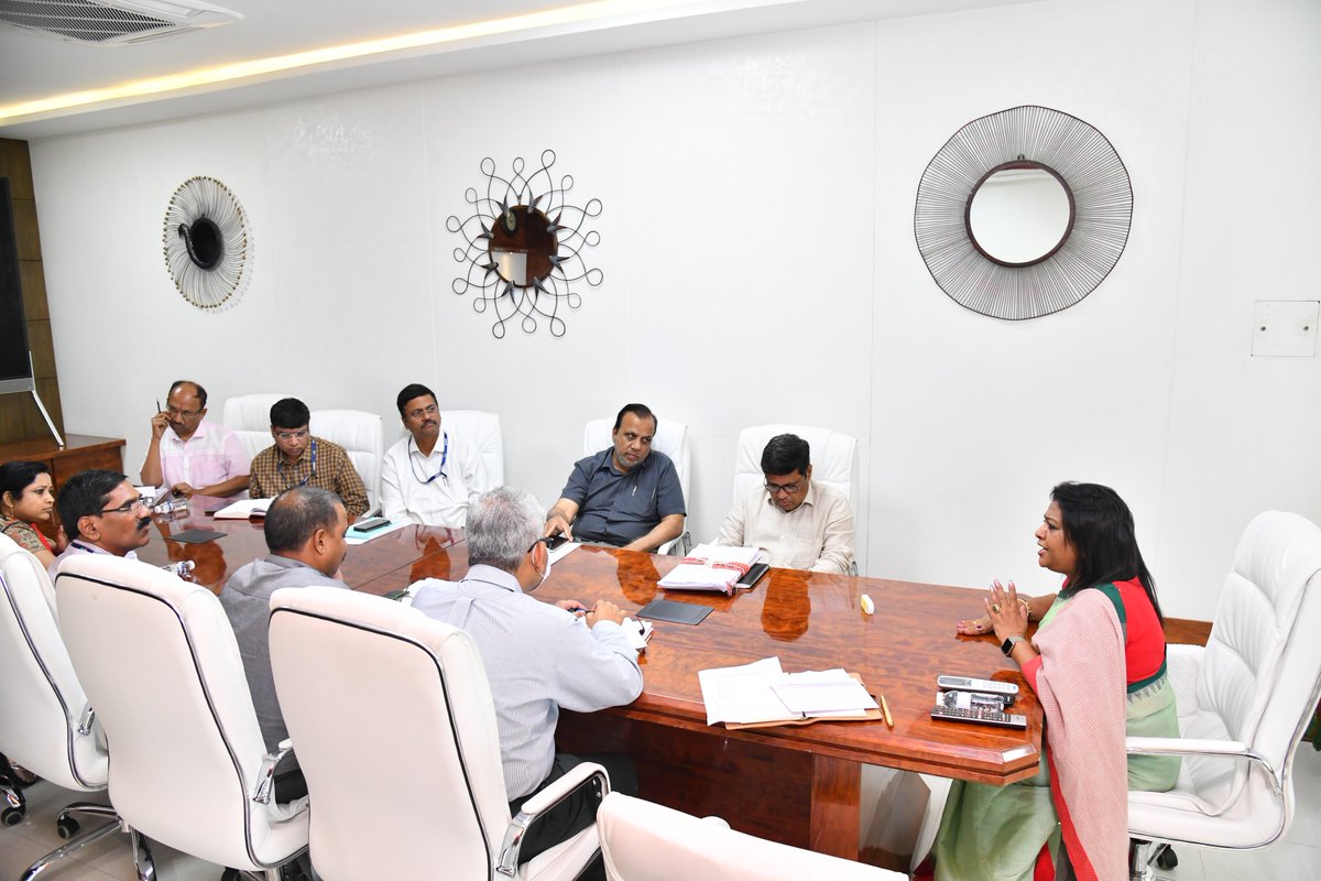 Held a review meeting Zonal Commissioners, CCP, Town planning dept, Engineering dept @GHMCOnline officials at GHMC head Office. Reviewed Engineering works, Sanitation, & other development activities in the zones & instructed officials to speed up developmental works. @KTRBRS