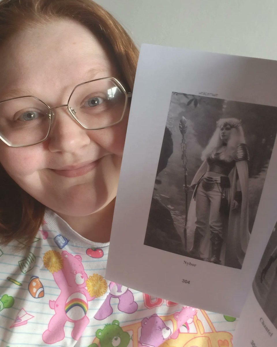 Robyn_TheReader's tweet photo. I'm in a book! (Kinda) 
@DavidWAdams1 has a new book out called Wealdstone: Crossroads and he named a character after me! This is such a surreal and amazing honour to have. Link to Wealdstone : Crossroads: Book 5 in The Dark Corner Universe - https://t.co/PDkTw3DhGp https://t.co/Iz4sGAeLsu