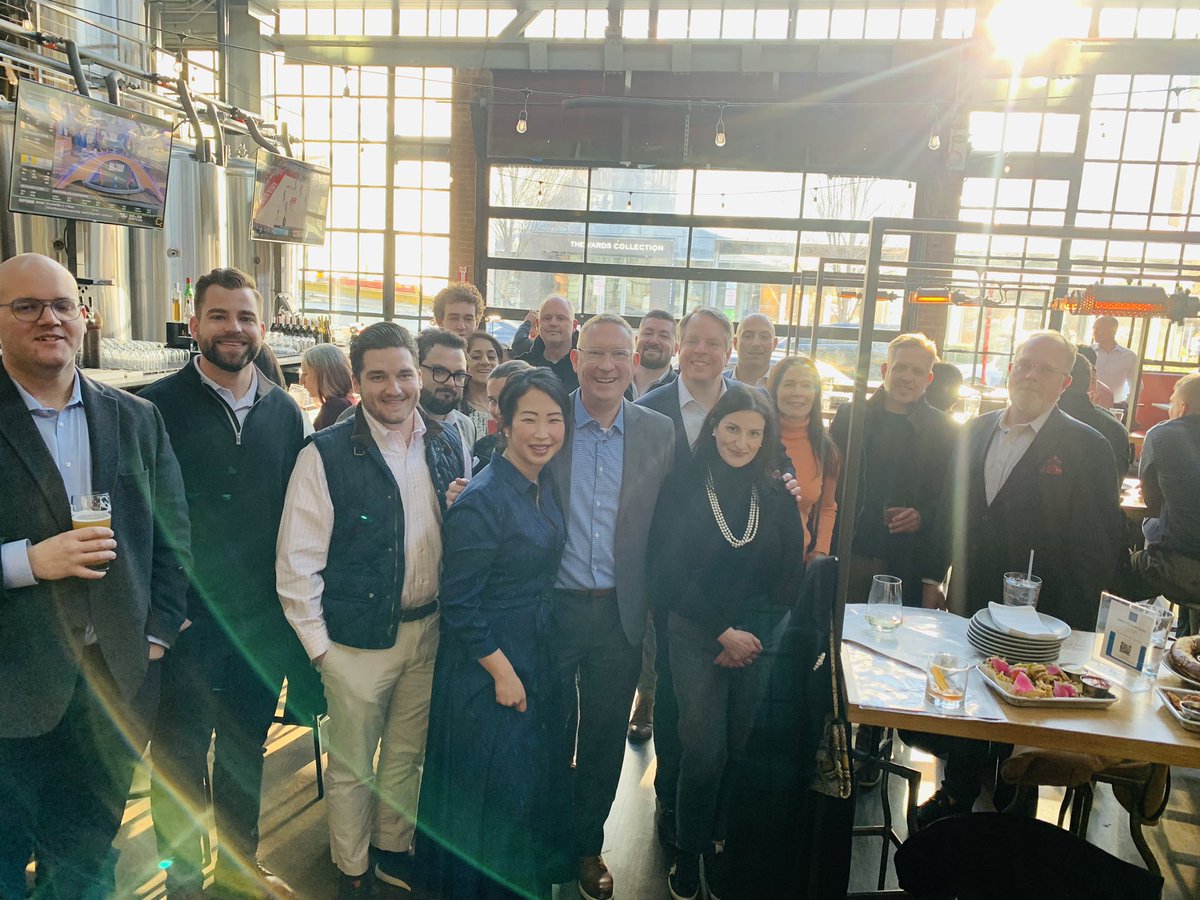 ArryinSeattle's tweet image. #multistate love @blockcoalition while attending #dcblockchain @pa_blockchain @VABlockCouncil @cascadiacounci1 and more! 

We are the United states of America 🇺🇸!