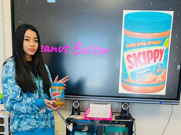 PosgarESOL's tweet photo. Excellent presentation. We learned new words and our presenter treated us to yummy peanut butter and jelly toasts!! #lovepeanutbutter https://t.co/OyaMoNYJd6