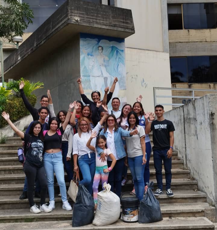 lisglorycampero's tweet photo. La UDO nos necesita a todos, son 5 núcleos y muchos sueños #udo #UDO #UDONE #universitaria #Universidad #Venezolanos #Venezuela #Solidaridad #egresados #egresadosudo https://t.co/REAAYzLrU5