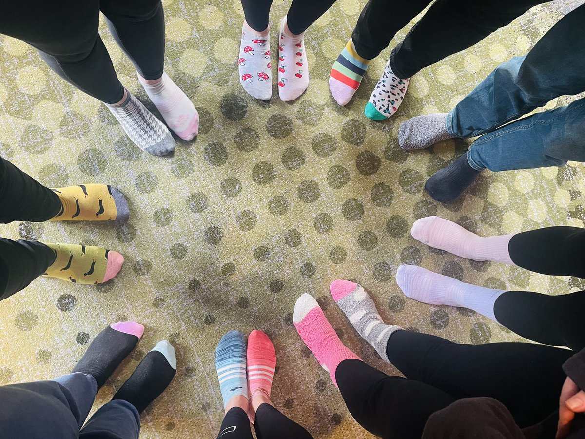 ElftOt's tweet photo. Lots of socks! 🧬🌍🧦 #worlddownsyndromeday https://t.co/FzO0MNfR1r