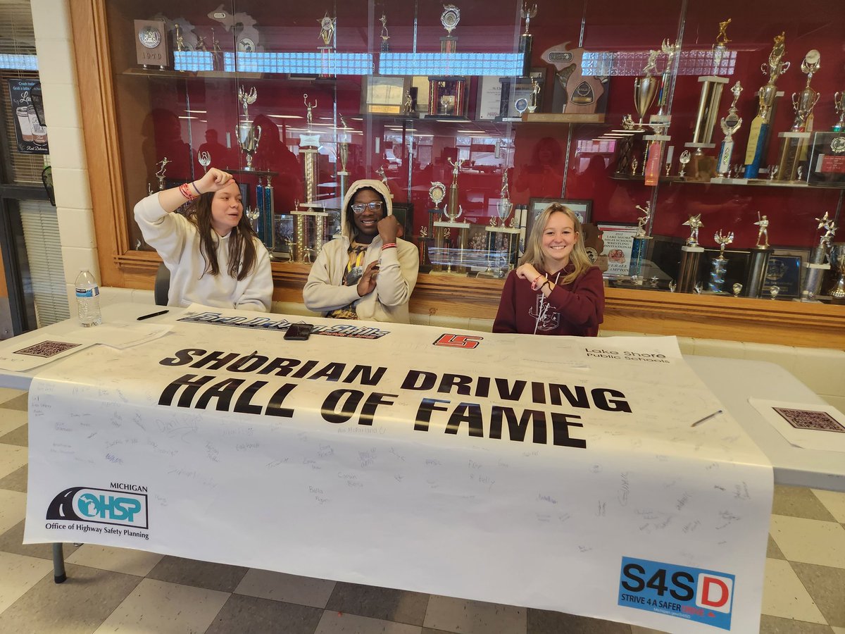 Come by the cafeteria and join our safe driving Hall of Fame! #TextAndDriveCellNo #S4SD #myLSPS