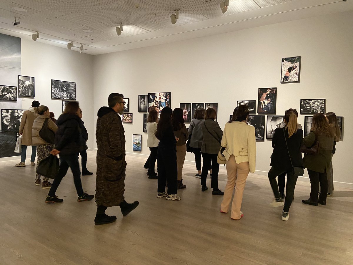 Spot Projects (@spotprojects) on Twitter photo Spotter'da bugün Pera Müzesi'nde Paula Rego “Hikâyelerin Hikâyesi” ve “Zamane İstanbulları” başlıklı iki ayrı sergiyi, müze ekibinden Şehbal Acarlı eşliğinde gezdik.
<a href="/PeraMuzesi/">Pera Müzesi</a> Spotter'da bugün Pera Müzesi'nde Paula Rego “Hikâyelerin Hikâyesi” ve “Zamane İstanbulları” başlıklı iki ayrı sergiyi, müze ekibinden Şehbal Acarlı eşliğinde gezdik.
<a href="/PeraMuzesi/">Pera Müzesi</a>