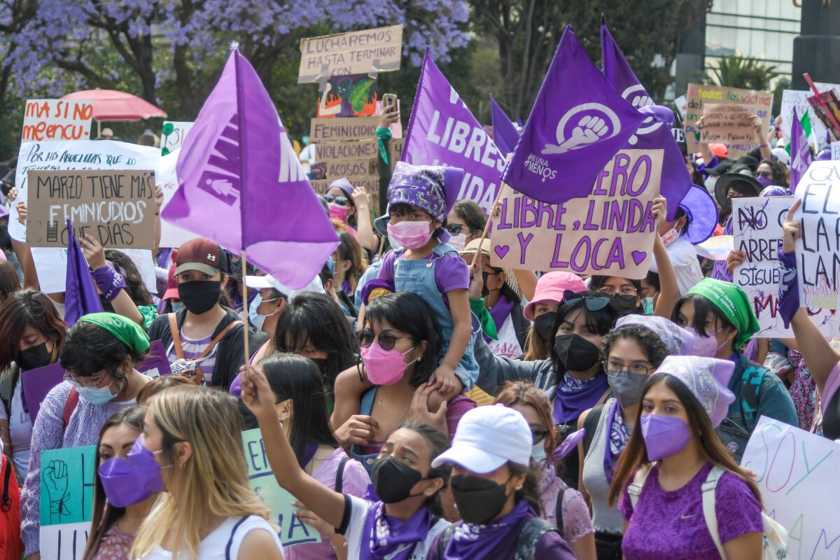 padrehayen's tweet photo. Jesús preguntó al paralítico: "¿Quieres curarte?" Hay gente que no quiere su curación y necesita seguir victimizándose. Por ejemplo las #feministas rabiosas contra la #ViolenciaDeGénero. En realidad no quieren combatir las causas de esa violencia, y prefieren sólo protestar. https://t.co/QWxaD7jm3g