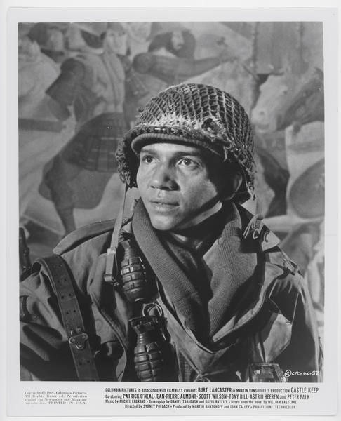 BlackFilmCenter's tweet photo. Happy birthday to stage/screen actor and educator Al Freeman Jr. (1934-2012)! A 1960s Broadway star, Mr. Freeman gained wider fame in screen roles like the searing race drama Dutchman (1967) and his Emmy-winning turn in soap series One Life to Live (1972-1988). #AlFreemanJr https://t.co/9wt7daQtlb