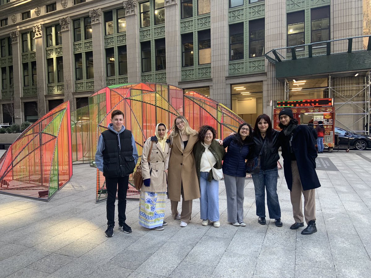 CestLaVilla's tweet photo. 🪷 La Parisienne &amp; Claude Monet in one day?! 🪷 French juniors explored Monet’s Garden and tried some amazing authentic French cuisine in NYC! @BethpageUFSD #wearebethpage https://t.co/NluAohzJoY