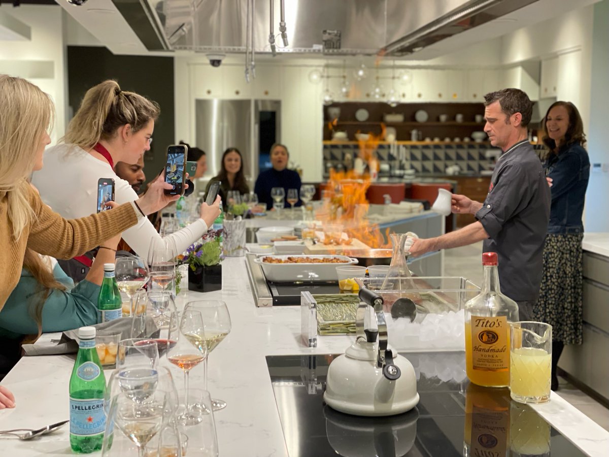 SKSappliances's tweet image. Guess who&apos;s loving sous-vide cooking now? The media groups that came out last week! Big thanks to everyone who joined us at EDC for an unforgettable culinary experience with our very own, Chef Nick ✨ #truetofood #SKSNapaEDC
