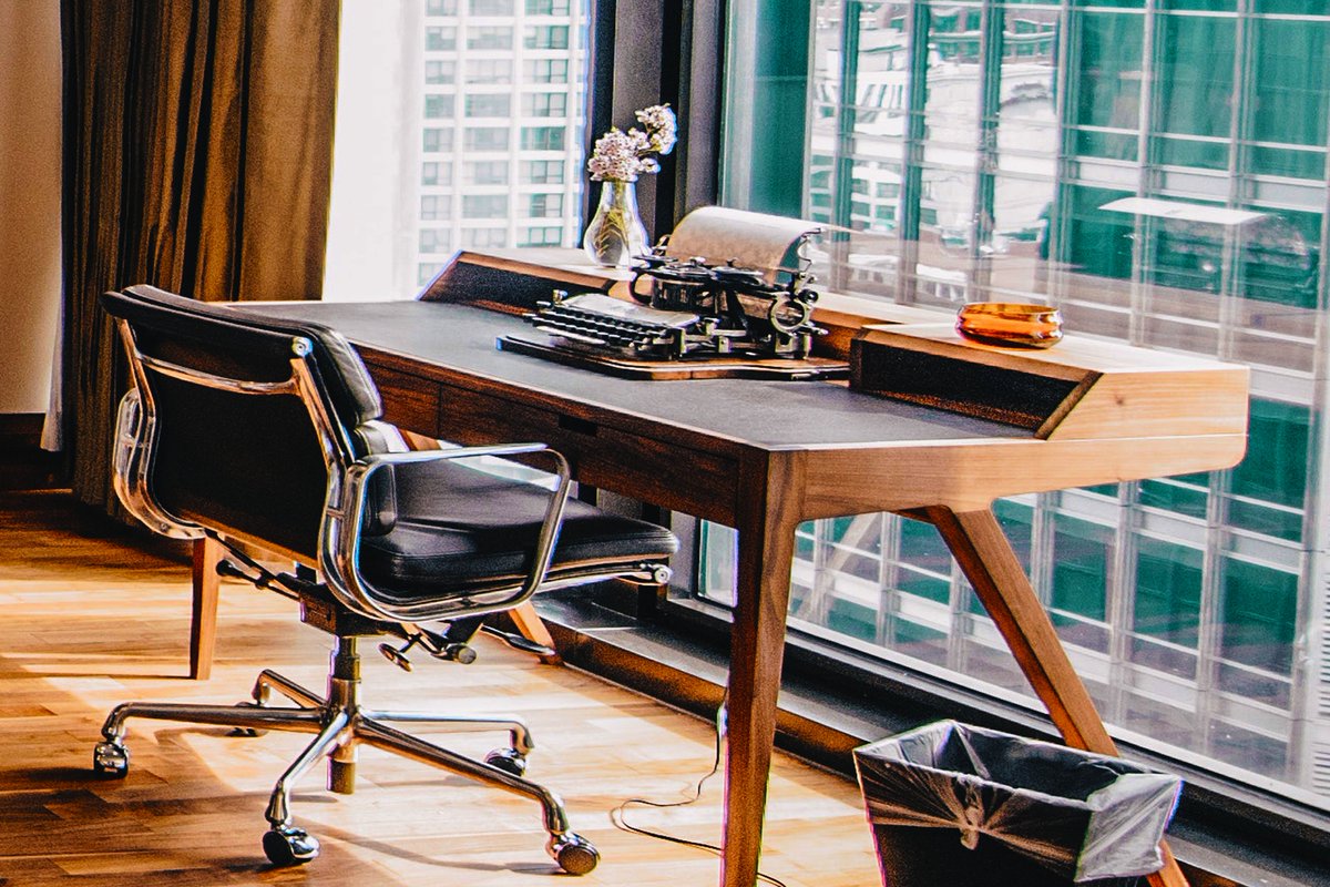 Good morning, #5amwritersclub 💜

Let's do a #writerslift to showcase our #books, #shorts, #poetry, #blogs, #websites, etc.

#WritingCommunity, show us what you got going on. 

#ReadingCommunity, browse for your next fave read.

And remember to spread some love today! 
💜