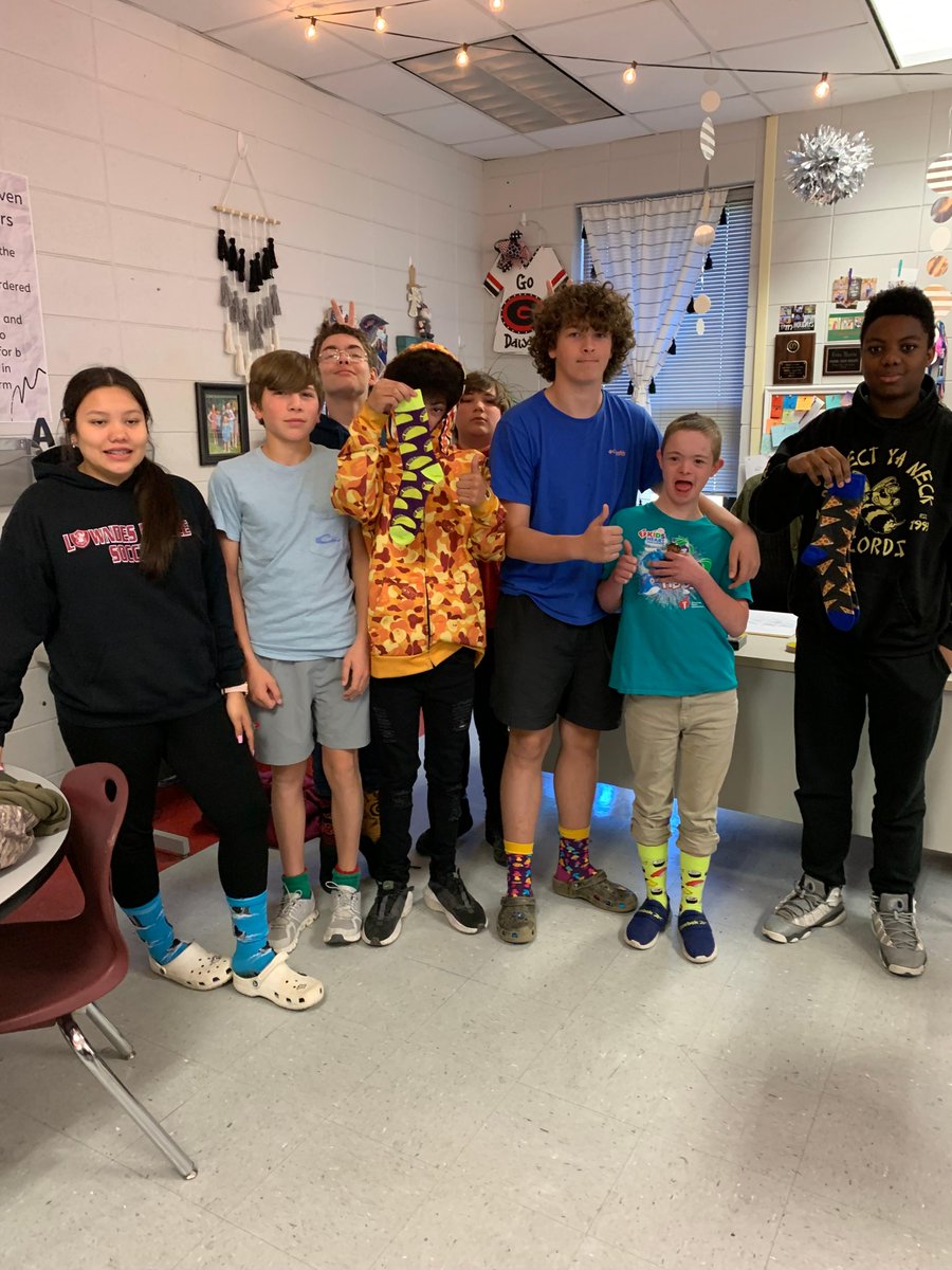 Lowndes Middle tweet media