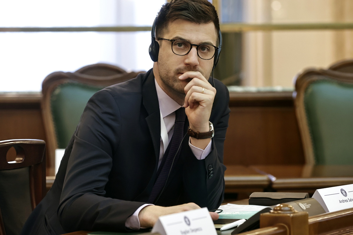 osce_cthb's tweet image. "The key problem in combating #HumanTrafficking today is that we are not meeting the scale of the problem. We need national #leadership and #politicalwill to scale up those efforts."

Great display of both today in #Bucharest, with @NicolaeCiuca, @alinagorghiu, @MadalinaTurza