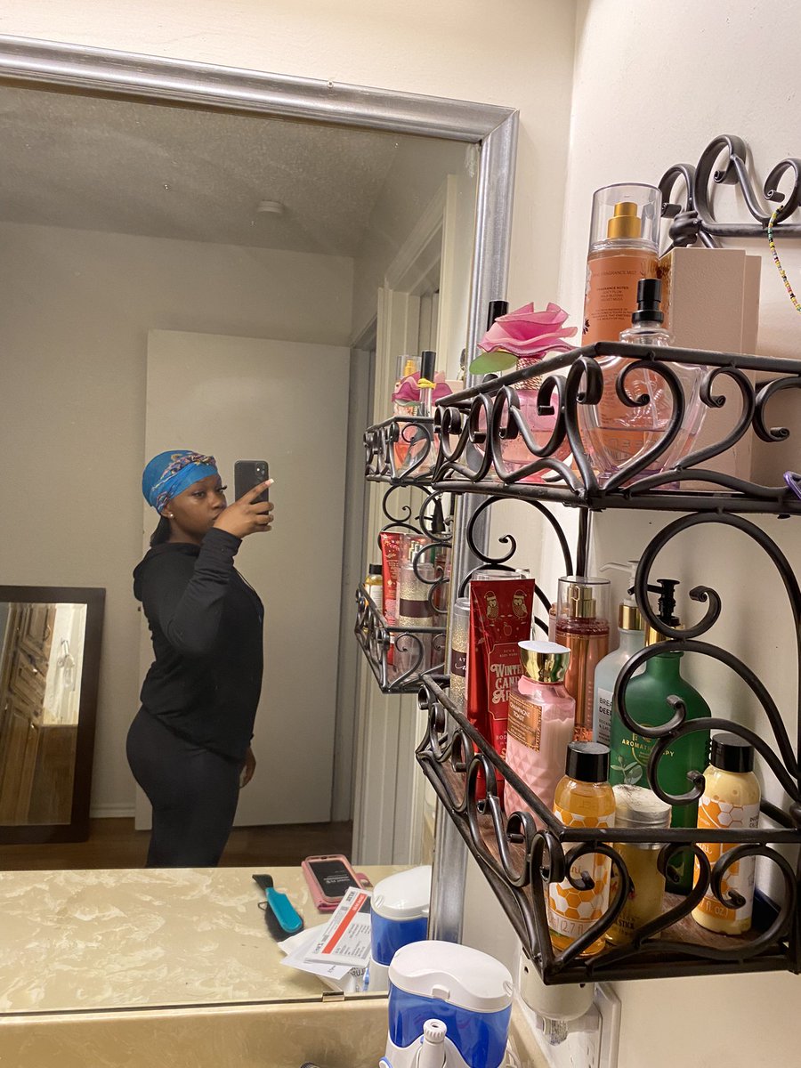 DiamondLuckey's tweet photo. Play jasmine Sullivan : girl like me 🏋🏾‍♀️😎 https://t.co/mPir3mR3KN