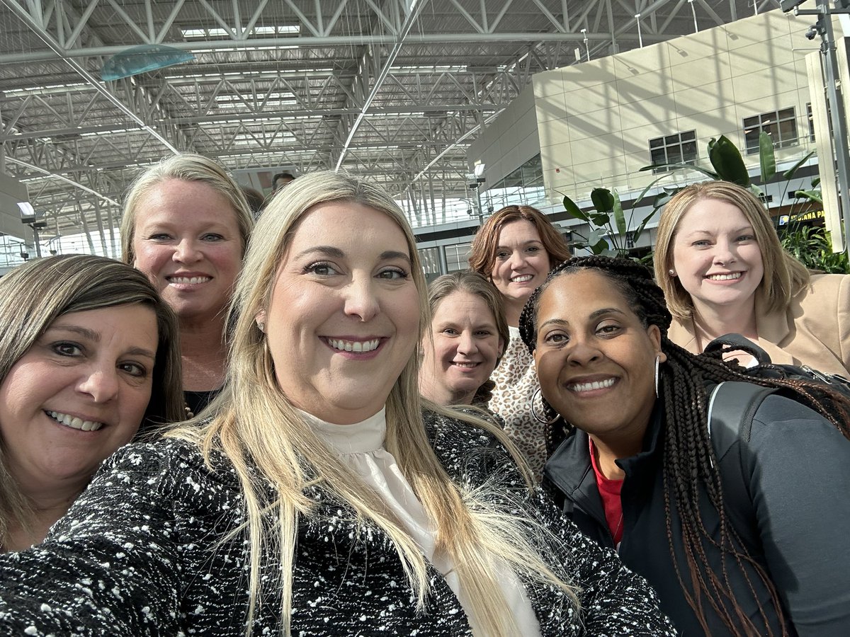 Lindsey Parker tweet media