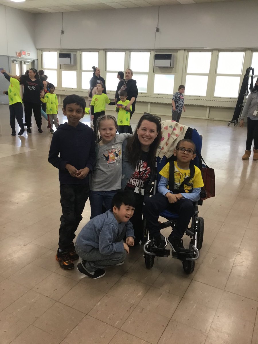 Miss_Thompson25's tweet photo. Had a great time at ⁦@ColoniaMiddle⁩ sock hop for #WorldDownSyndromeDay 💓 https://t.co/1pMfNyjEJX