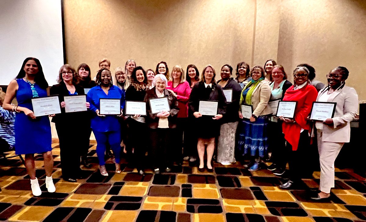 mbaumstark's tweet photo. What an amazing start to the day! Celebrating 5 #CPSBest team members for the outstanding work they do for our community at the Salvation Army’s Women Doing Good Awards. CPS Honorees: Sarah Greenlee, Dr. Eryca Neville, Molly Delgado, Laina Fullum, and Leslie Kersha. https://t.co/WXq9f6Qeck