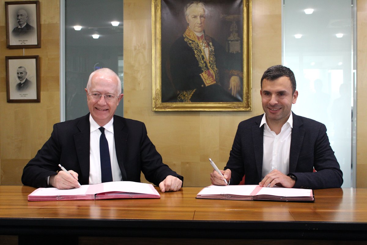 🤝Le groupe Vicat et <a href="/MaterrUp/">Materrup</a> s'associent pour accélérer la #décarbonation du secteur de la construction.

En savoir plus ⬇️ vicat.fr/actualites/vic…