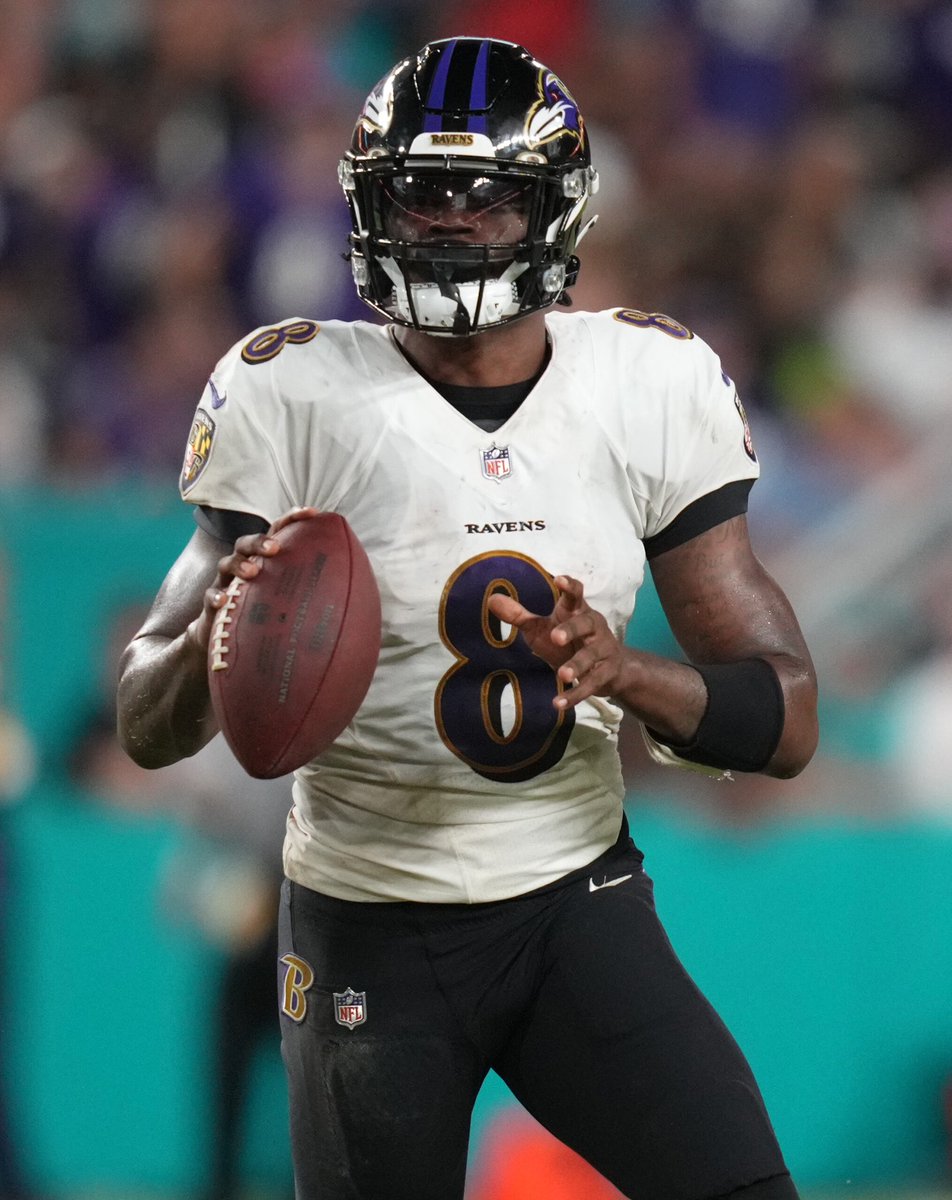 RealmRavens's tweet photo. Keep Lamar Jackson in Baltimore https://t.co/VDuKVPlvRs