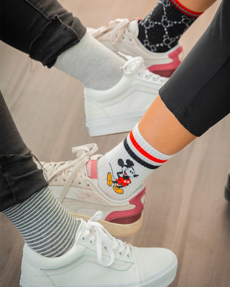 Aujourd’hui, c’est la journée mondiale de la Trisomie 21 !

Nos équipes ont relevé le challenge des #chaussettesdepareillees.

🎯 L’objectif : valoriser la différence.

Chaque participation d’un collaborateur = 5 euros reversés à la fédération Trisomie 21.

#Socksbattle4DS