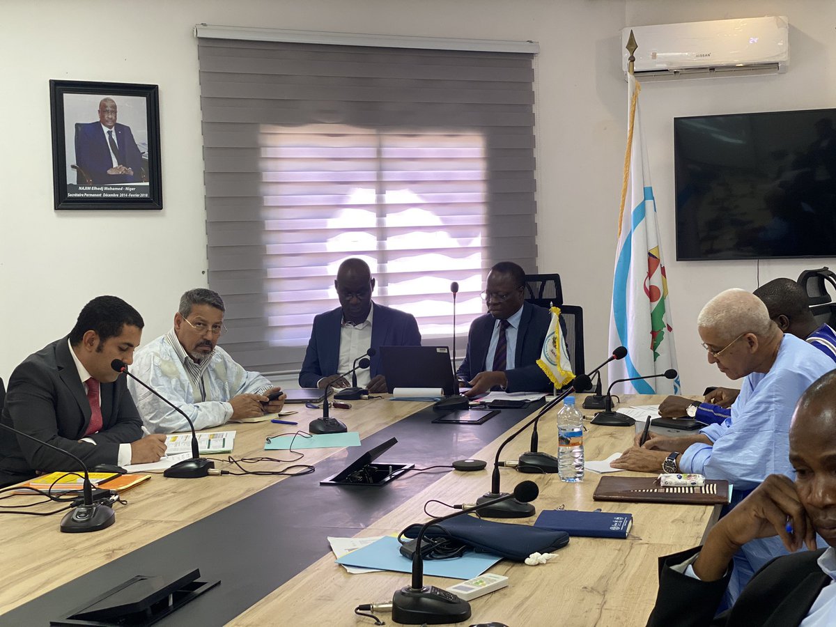 Eric Tiare tweet media