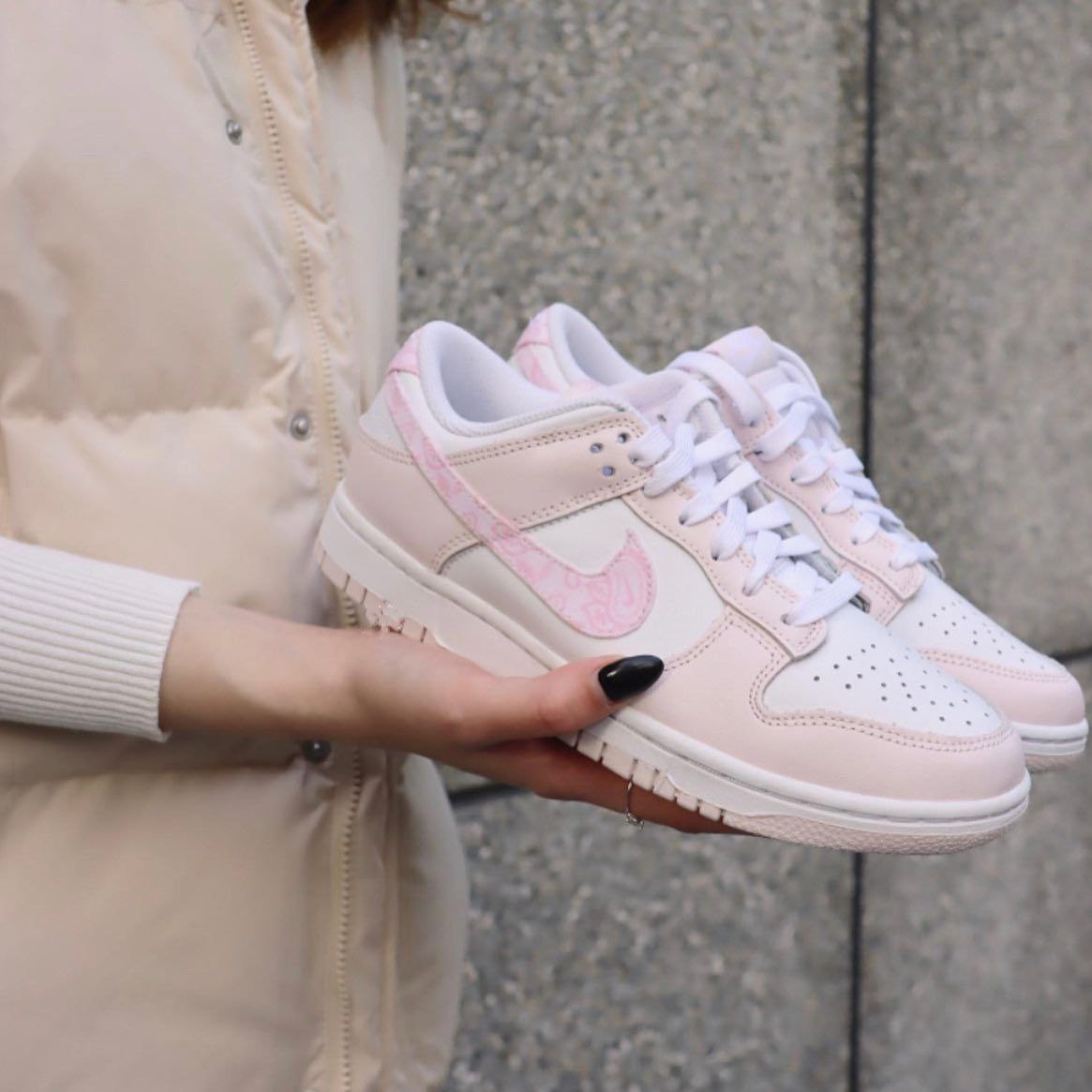 tnrequin's tweet photo. femme nike dunk low:https://t.co/Gc9sXqib9L https://t.co/sah9o0A2mD