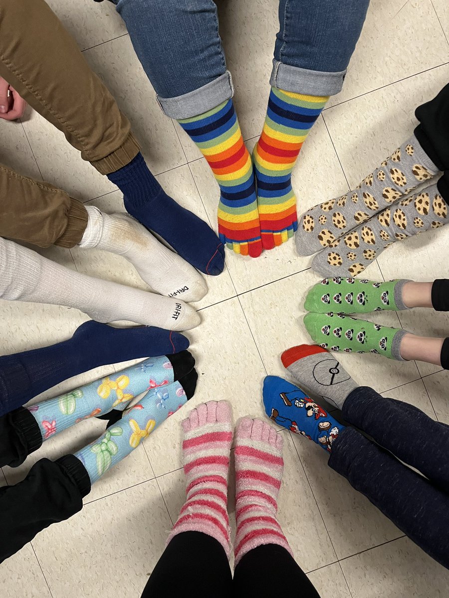 Mme. Newburn (@mllenewburnfsl) on Twitter photo Grade 8s <a href="/ColdwaterPs/">ColdwaterPS</a> #RockYourSocks for #DownSyndromeAwareness #DSATWDSD2023 #LotsofsocksSCDSB #WithUsNotForUsSCDSB <a href="/KellyCoxEDU/">Kelly Cox</a> <a href="/SCDSB_Schools/">Simcoe County District School Board</a> Grade 8s <a href="/ColdwaterPs/">ColdwaterPS</a> #RockYourSocks for #DownSyndromeAwareness #DSATWDSD2023 #LotsofsocksSCDSB #WithUsNotForUsSCDSB <a href="/KellyCoxEDU/">Kelly Cox</a> <a href="/SCDSB_Schools/">Simcoe County District School Board</a>