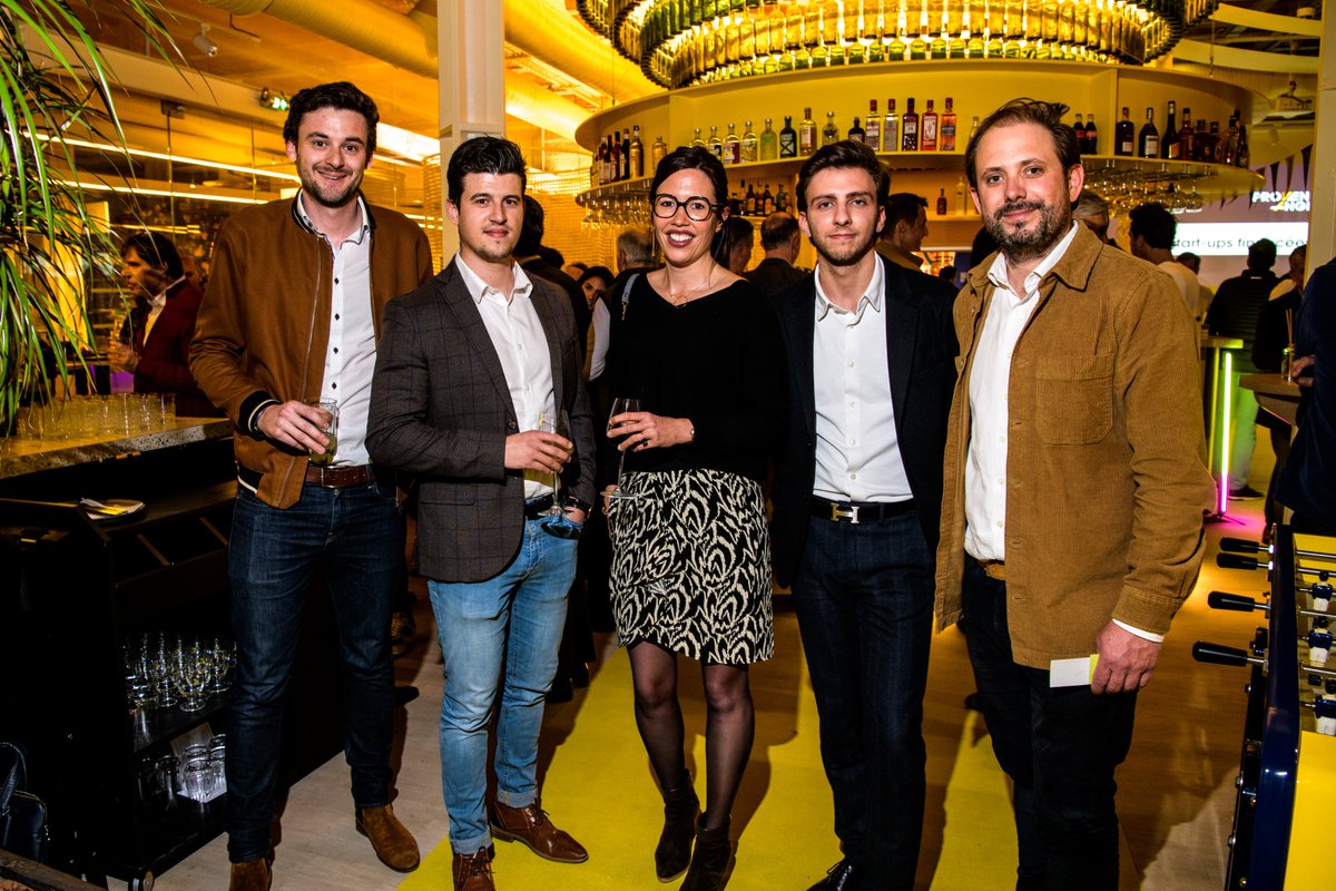 Si Provence Angels a pris une ride la semaine dernière, c’était bien celle du sourire ! 😊
Jeudi dernier, Provence Angels a réuni toute sa communauté célébrer ses 15 ans d’existence ! 

Une communauté unie et engagée pour soutenir l’entrepreneuriat et l’innovation 🚀