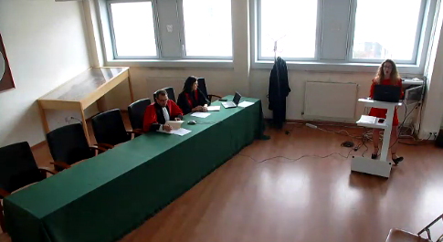 peyo3319's tweet photo. Félicitations à notre interne @mathilde_ranger qui a obtenu sa thèse de docteur en pharmacie de l'université de Limoges et une mention très bien avec un jury tripartite Limoges, Bordeaux, Pointe à Pitre qui résume son parcours et son avenir. Excellent travail sur le BUA 👏👏👏 https://t.co/tuygbLxCXu