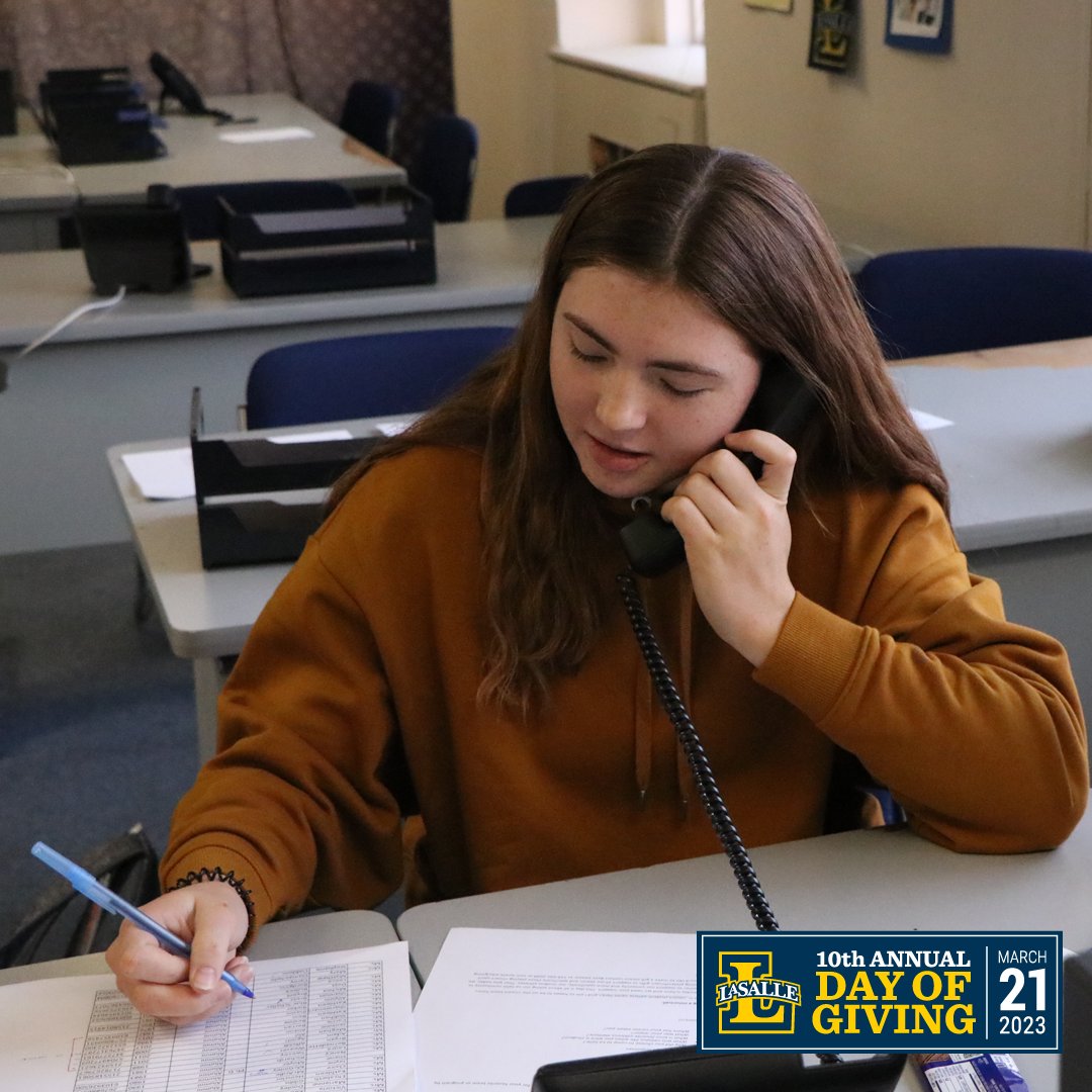 LaSalle_WBB's tweet photo. No it's not spam, just us reaching out to connect and ask for your support! There's still time to make a contribution to our program today! 

Donate at the link below 👇

🔗: https://t.co/tDl9eWQd1W

#ExplorersGive | #LaSalleProud | #GoExplorers🔭 https://t.co/SmLHHkXkNT