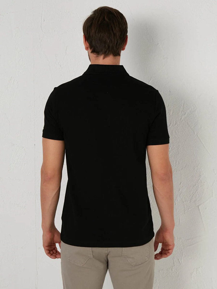 casualssd's tweet photo. Black polo T-shirt 
Size: S - M - L
Price: 7500 sdg
Order through dm or whatsapp https://t.co/6TXIxTGg13