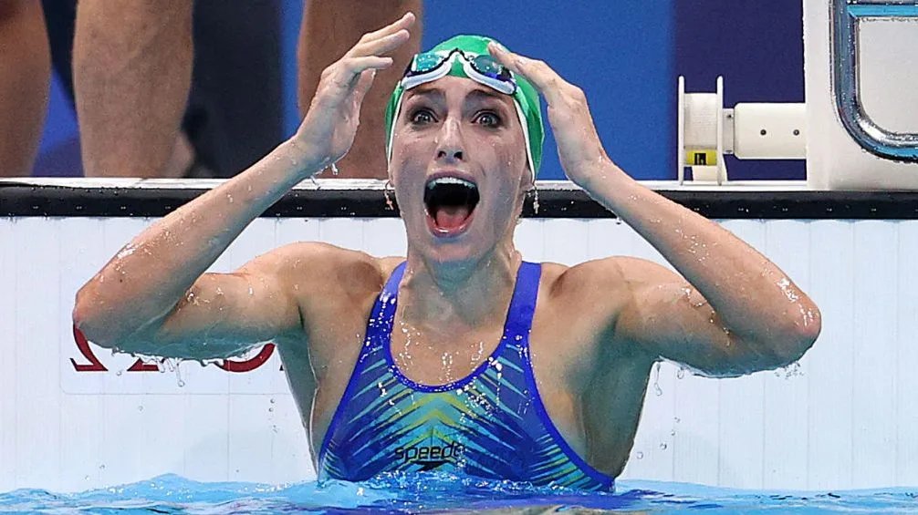 Radio2000_ZA's tweet photo. 📻 It's #GameTimeOn2000 with @MotshidisiM📻
⏲️ 18h00 - 19h00
Tonight #RandsAndSense and we look into sport production
��️ Tatjana Schoenmaker joins us to chat #SASportsAwards
🗣️ Orapeleng Lebethe - @SABC_Sport Production Manager joins us to chat the world of sport production. https://t.co/F9iCkoby10