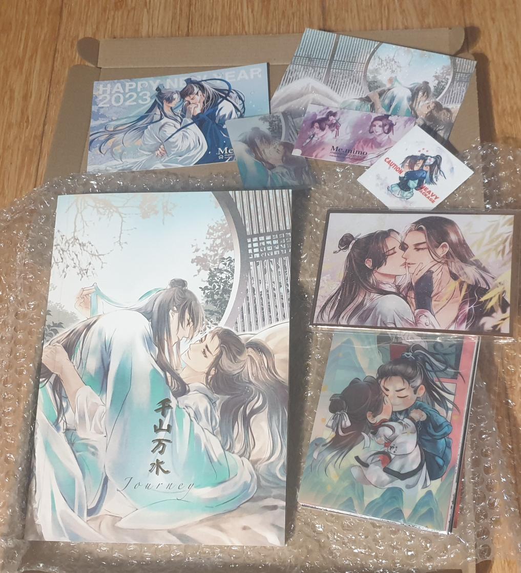 JuliaTognar's tweet image. Thank you so much!! @mimominamo for these amazing goodies and a magnificent artbbook!! 🥰
@happibess for the GO, your time and your kindness 😘
