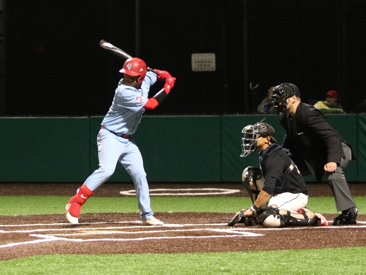 Congrats to <a href="/Ecurls_/">Eddie Curley</a> and <a href="/JesusH_/">chuyyy</a> on being named PacWest Pitcher and Player of the Week. The Pittsburg natives are the first 2 HAWKS to win in the same week, and possibly the first 2 PacWest recipients from the same hometown!
bit.ly/42oU741
<a href="/HNUAthletics/">Holy Names University Hawks</a> 
@HolyNamesUniv