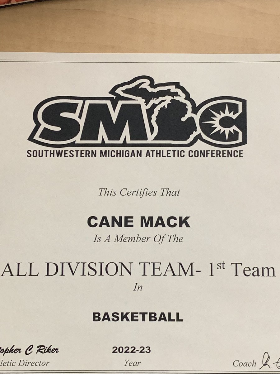 <a href="/cane_mack/">Cane Mack</a> <a href="/PNHuskieFB/">Portage Northern Football</a> @PNHOOPS1 <a href="/CoachTwichPN/">Kurt Twichell</a> 🏀🏈⚾️🔊👏🏾👏🏾 congratulations