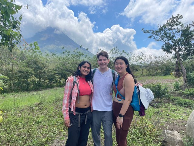 RutgersEOAS's tweet photo. Cons
- through commercialization efforts and tourist activities there can be a negative impact on the environment

Thank you for joining us on our journey, we were grateful to engage ourselves in the intersection between tourism and wildlife! https://t.co/Vxtdxx3iFq