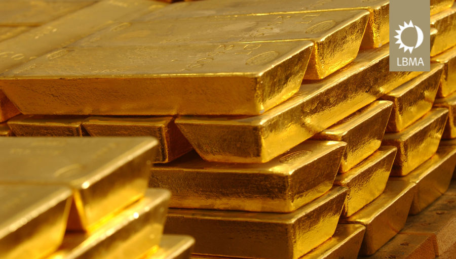 Alchemist 108: "No other metal is capable of being beaten to such an extreme thinness." Have a read of our latest issue's Curator's Corner to learn more about the malleability of #gold: bit.ly/3JTz95Z #PreciousMetals