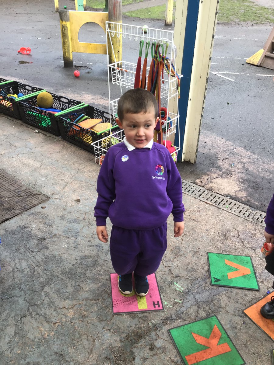 SpringwellEYFS's tweet image. Nursery have been working hard to recognise their names in different ways. Some of our children were playing in the garden and spotted the first letter/sound of their name. Well done Nursery! 🔤✨ @Springwellpark_ #NameRecognition #EYFS #Reading