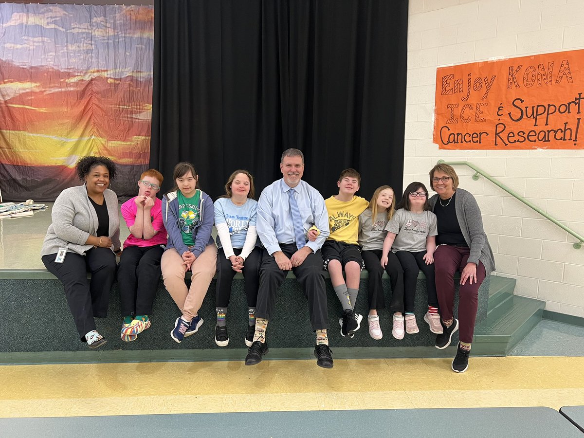KateBrosch's tweet photo. Rockin’ our socks with this amazing crew! @principalmesser @mrsbeavon @deauna15 @NancyKellyMI https://t.co/y6asboh1P8