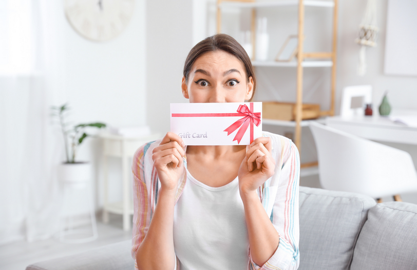 buildifyCC's tweet photo. A recent survey revealed #giftcards can be a great way for retailers to increase their earnings and reach new customers, so if you don't already sell gift cards for your #ecommerce business, there are some #Shopify #apps that can help!
https://t.co/5M2rLLM5oF https://t.co/pFNjmul8QK