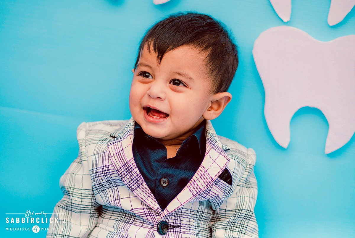 Sabbir_Samiul98's tweet image. Meet the গুলুমুলু! "সারফারাজ" 😇
He Got His First Teeth! 🦷 
.
Photographer: @Sabbir_Samiul98 
.
©️ Sabbir Click'z : Photography &amp;amp; Cinematography
- facebook.com/sabbirclickz
.
#sabbirclickz #babygotteeth #firstteeth #babyboy #birthdayboy #babyphotography #photography #Bangladeshi