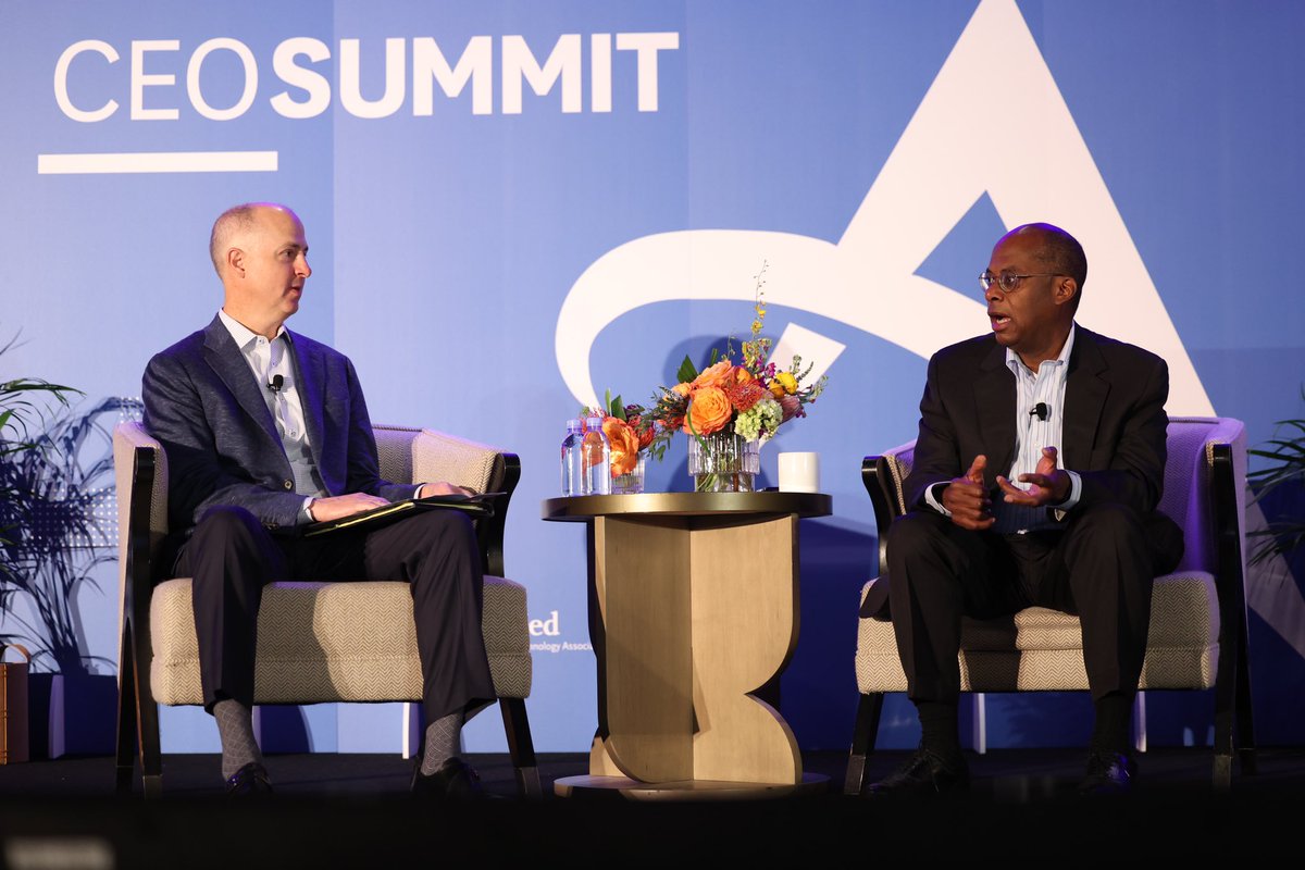 AdvaMedUpdate's tweet image. Great talk from Former Federal Reserve Vice Chair Roger Ferguson at the #CEOSummit this morning.

“If I were 25 and could do it over again, I would choose a career in medtech…”