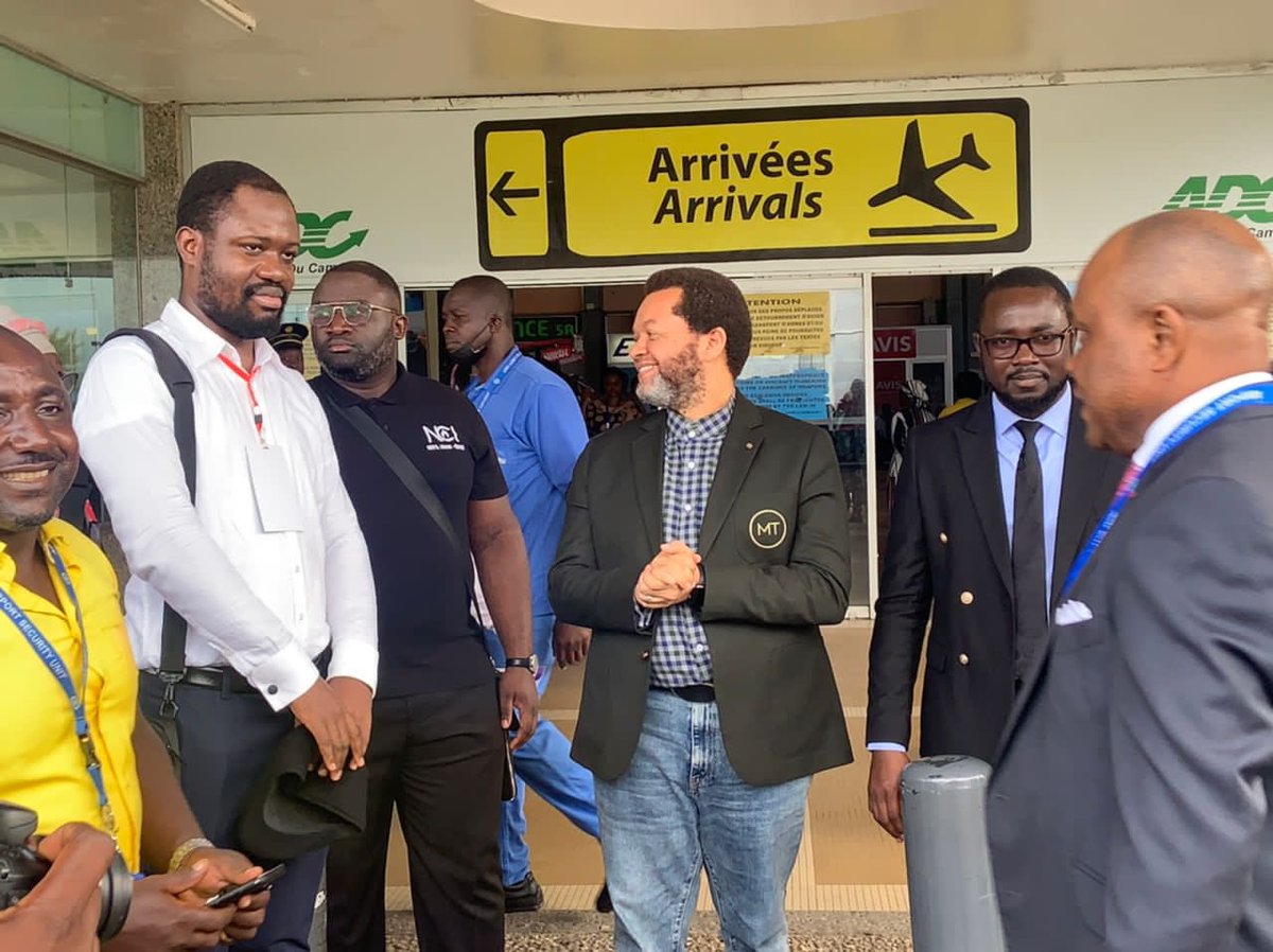 Tata_Passi's tweet photo. Pasteur @MarcelloTunasi déjà au Cameroun 

#PasteurMarcello #Croisade https://t.co/Ibol9EYL5U