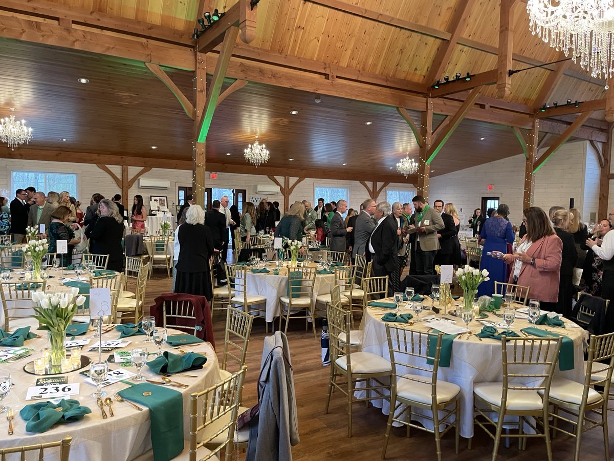 BankofClarke's tweet photo. The Bank of Clarke Foundation was proud to be the gold sponsor of the 2023 Annual Clarke County Education Foundation Gala this past weekend. Thank you for all who came! #Banklocal #Buildinglifelongrelationships #Werethebankforthat https://t.co/ZbauQK1J2Q