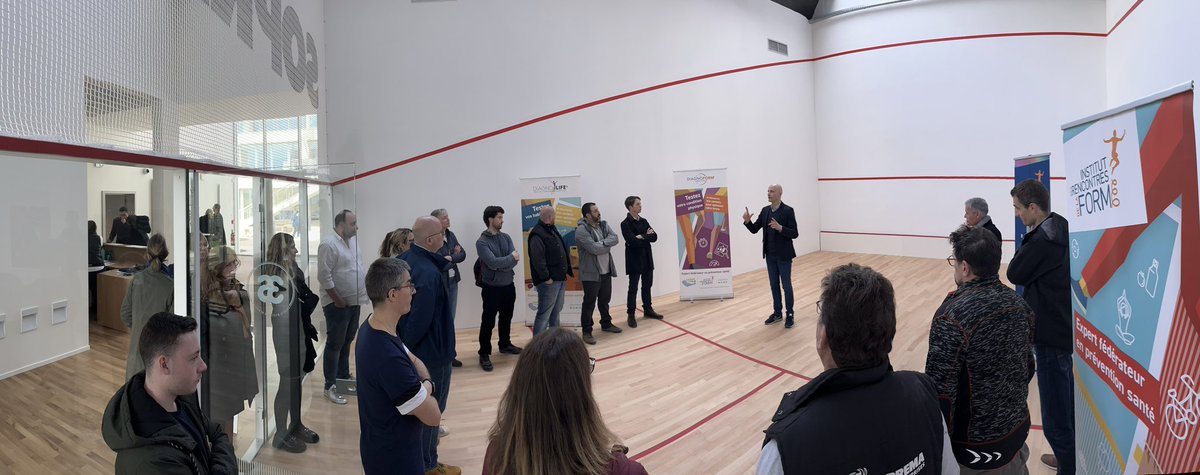 thib_deschamps's tweet photo. [🚀#Sport #Entreprise🏃🏿‍♀️🏃🏻‍♂️🏋️‍♀️🧘🏻‍♀️]
Inauguration de l’espace #forme #activiitéphysique #sports au cœur du nouveau siège @SopremaFR Bravo pour cette initiative🔝!👏😊Un espace géré par la Ligue @regiongrandest #Athlé @FFAthletisme experte dans le #sportsanté 👊🤩@PresidentFFA @dcarlach https://t.co/caukG3EPvH