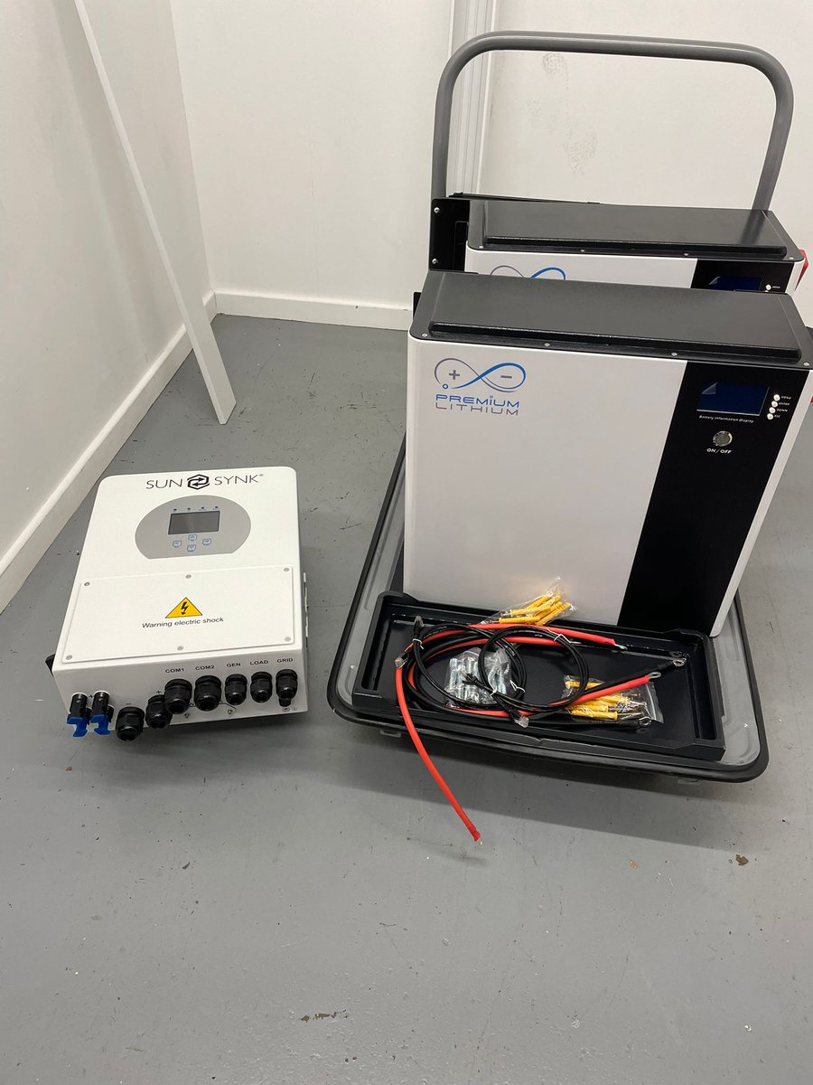 ElectricalAcad1's tweet photo. Last week we received this lovely bit of kit from Matthew Hurry and Robert Goodman at @premium_lithium paired with a @SunsynkLtd Inverter. This week we plan on installing it here at the academy, keep your eyes peeled👀

#premiumlithium #Battery #kent #trainingcentre #sunsynk https://t.co/QUiPtwgvXN