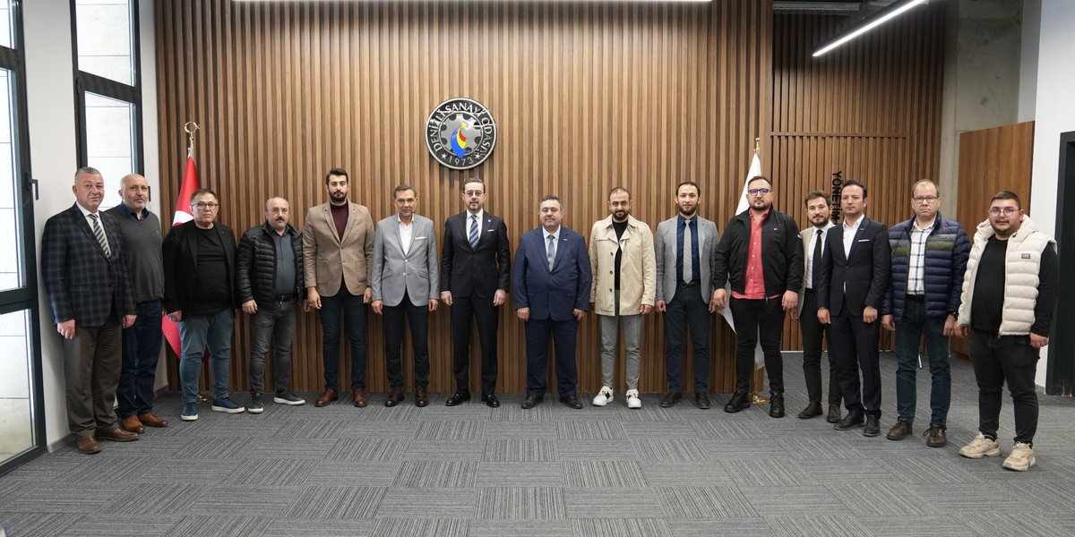 Şube Başkanımız Engin Boyacı ve Yönetim Kurulu Üyelerimiz ile Denizli Sanayi Odası Başkanımız Sayın  Selim Kasapoğlu'nu ziyaret ettik. Denizli Sanayi Odası'nın ve Yönetim Kurulumuzun çalışmaları hakkında istişarelerde bulunuldu. Nazik misafirperverlikleri için teşekkür ederiz.