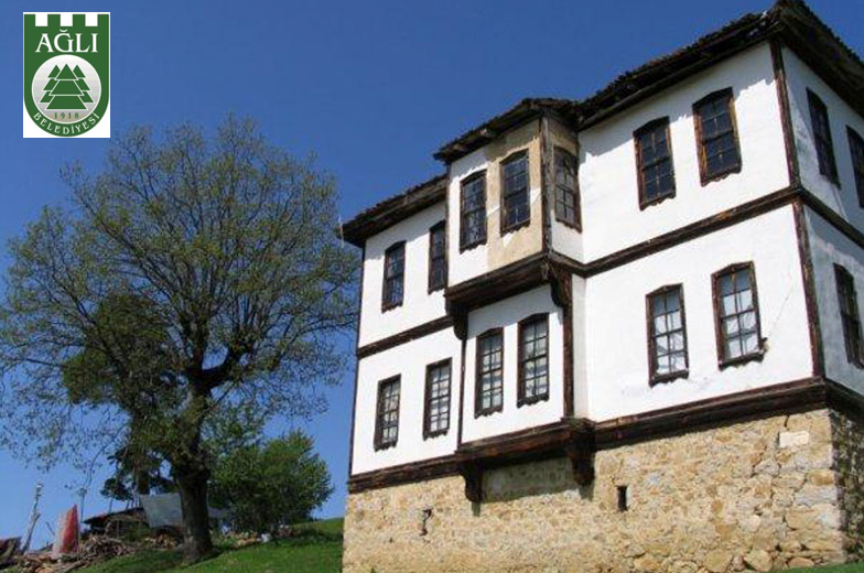 ahmetcolgecen_'s tweet photo. Türk Ahşap Mimarisi 
#iyiaksamlar 🌙 
#Ağlı #fypシ 
#trend #TrendingNow #keşfet #architecture #design #sanat #arthistory #kültür #miras #eskieser #türk #islamicart #history #mimari #ahsap #kastamonu #türkiye https://t.co/jeYcT5wPwV