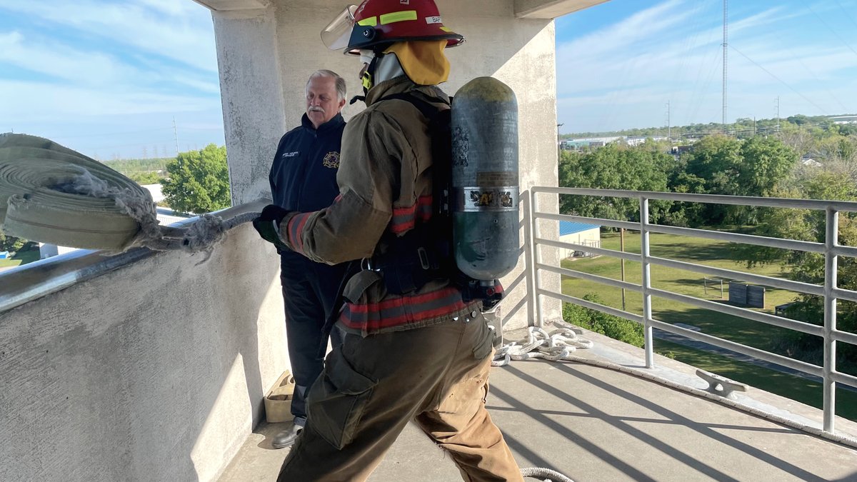 R-1-23's First Challenge. Fire Recruit training at MTA East. 3.21.23
#iaff632 #noffa #nolafirefighters #firetraining